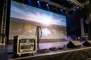 P3.9 Rental LED Screen Exhibition Riyadh: 96sqm Event Wall Case