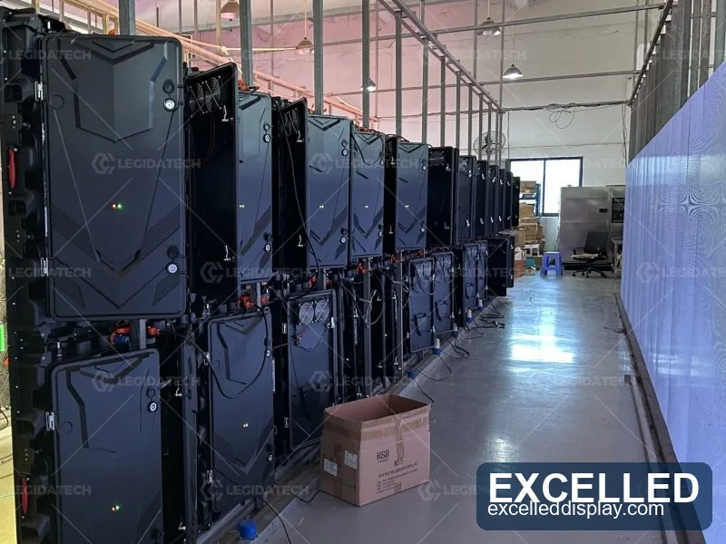 Outdoor P2.604 rental LED display wall with high-brightness 1415 lamps readable in daylight